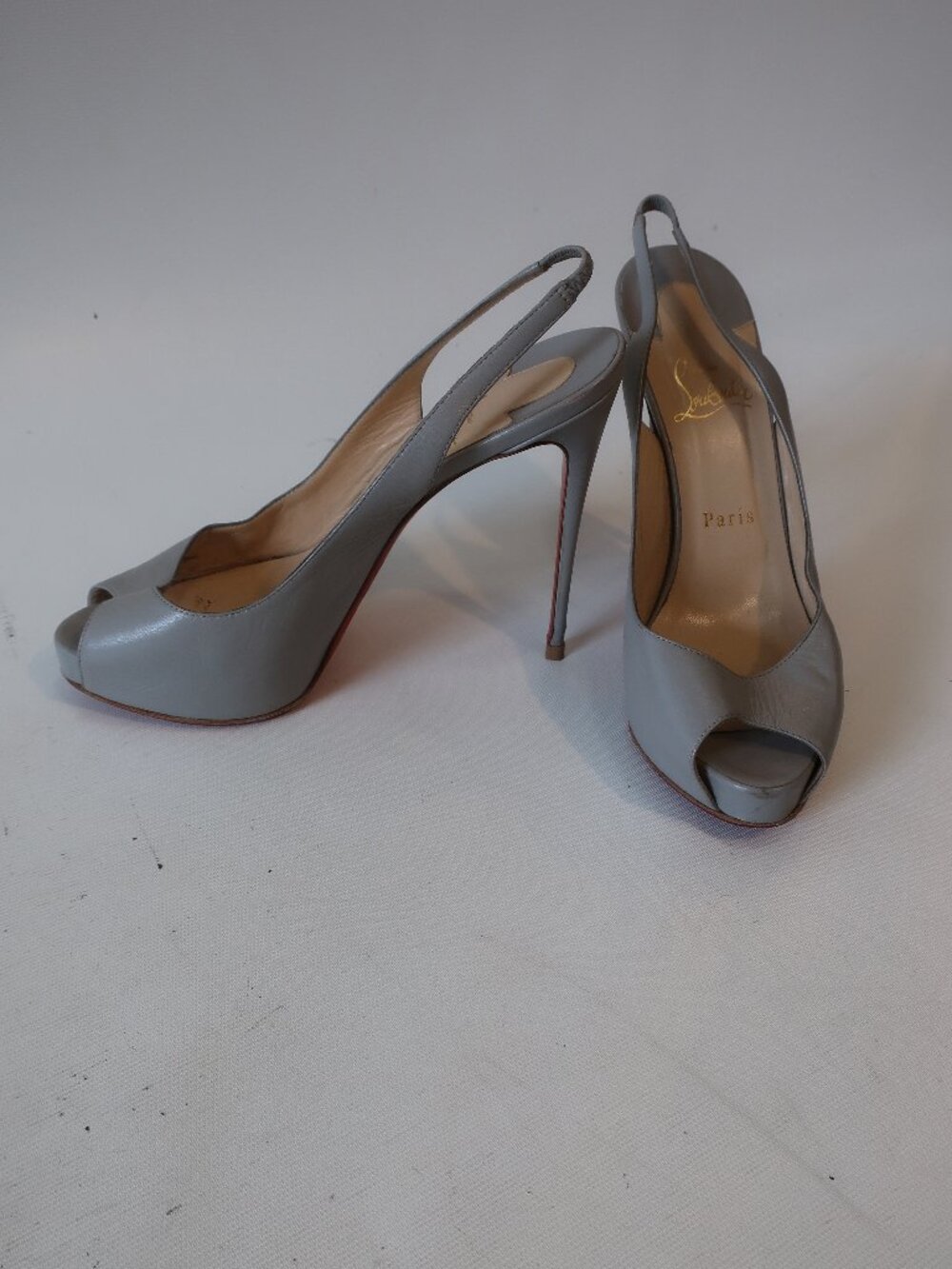 Authentic Christian Louboutin Grey Private Number Leather Slingback 38.5 US/8.5